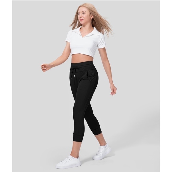 HALARA Cloudful Air Fabric High Waisted Drawstring Capri Joggers Black - Picture 1 of 5